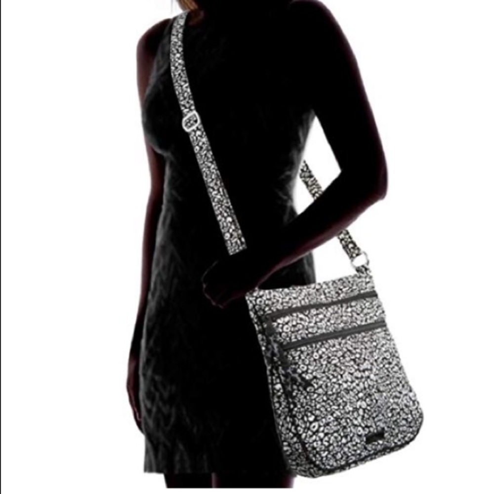 Vera Bradley Iconic Triple ZIP Hipster